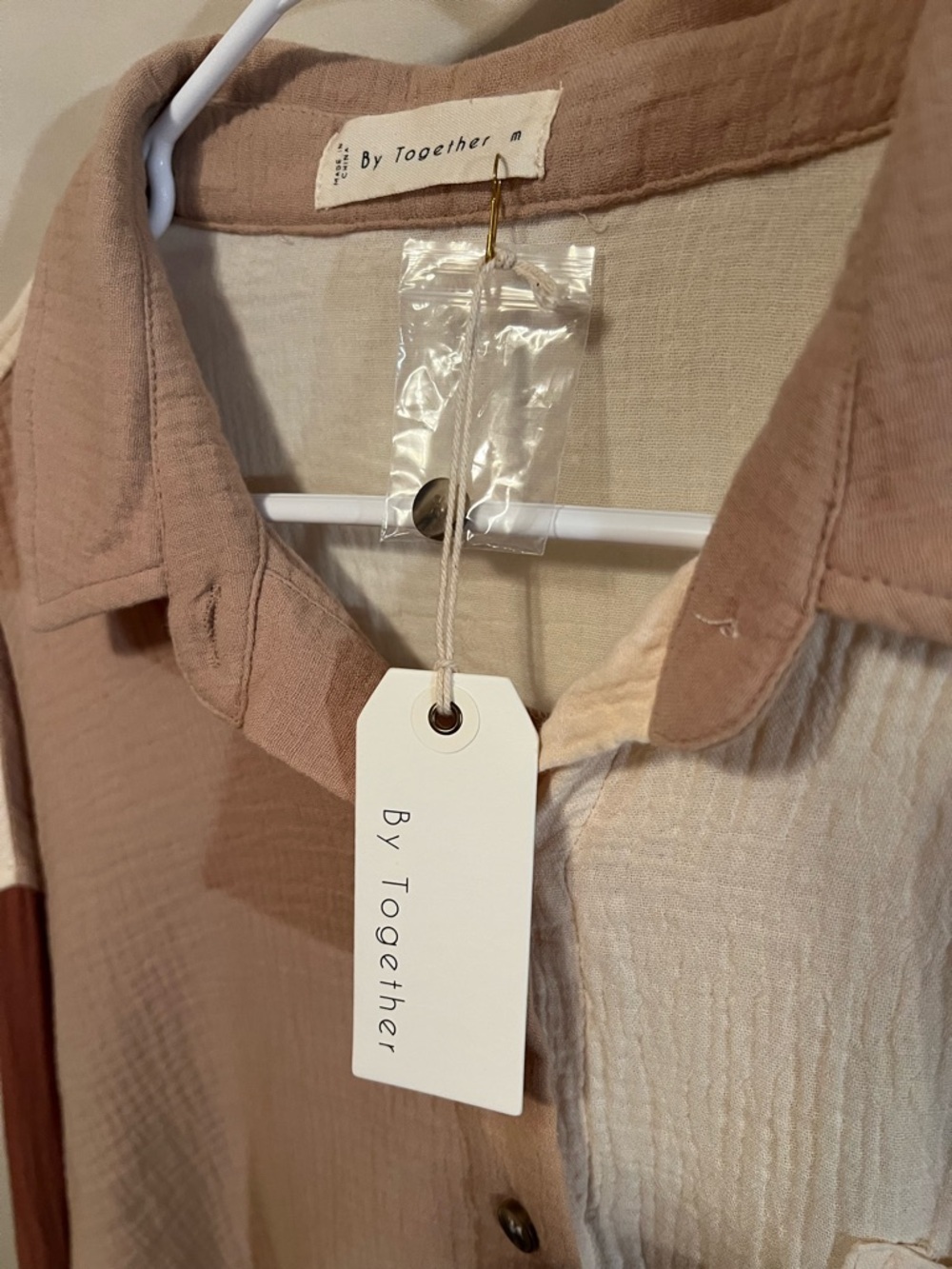 NWT By Together‎ Colorblock Button-Down Shirt in Cream, Taupe & Rust - Picture 4 of 8